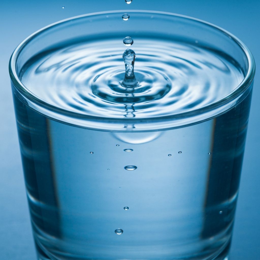 Konsep hidrasi dan tetesan air
